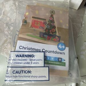 Lowe’s Christmas Countdown DIY kids Workshop kit.